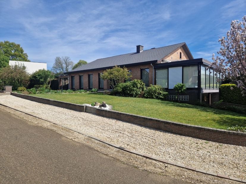Maison à louer
                    à 3550 Zolder